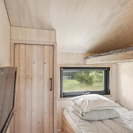 Semesterbostad Awesome In With Wifi Saltum